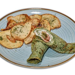 СПАНАЧЕНА ПАЛАЧИНКА С ПУШЕНА СЬОМГА