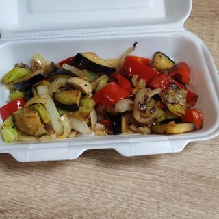 Задушени зеленчуци 270гр.