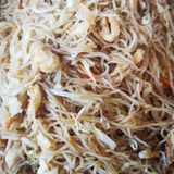 171.Китайски оризови спагети със пилешко, яйца и зеленчуци (600г)