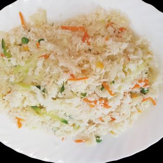 188.Пържен ориз със зеленчуци (750г)