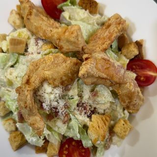 Салата Цезар с пилешко филе (280г)