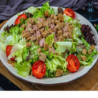 Маруля с риба тон (350г)