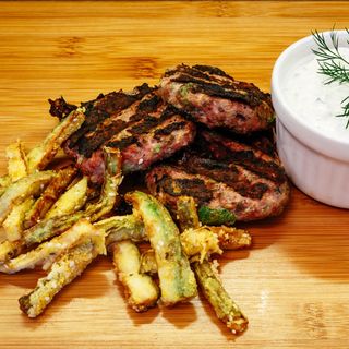 Пуешки кюфтенца с тиквички (70г)