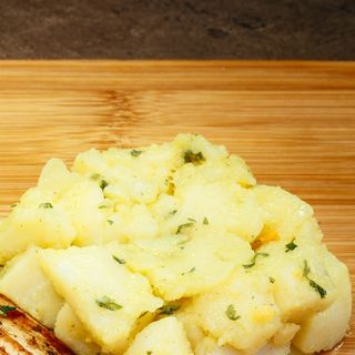 Картофена салата с лук