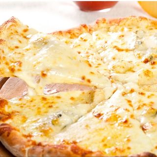 Пица Куатро Формаджо голяма 33см