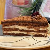 Бисквитена торта с череши ( 130г )