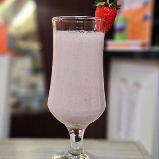 Протеинов шейк с ягоди