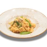 Ризото с пиле, аспержи и крем пармезан (350 г)