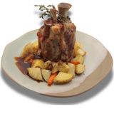 Бавно печен свински джолан с билкови картофи (500 г)