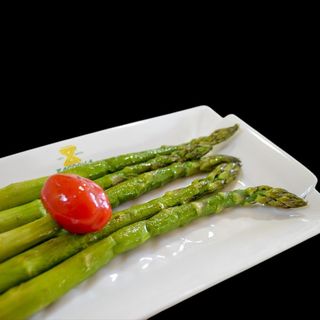 Аспержи на плоча (за 100 г)