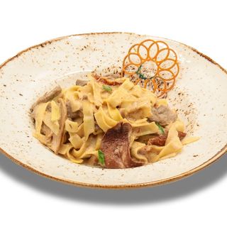 Прясна паста с телешко и манатарки (360 г)