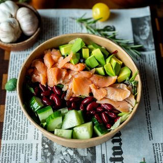 Салата със Сьомга ( 640гр.)