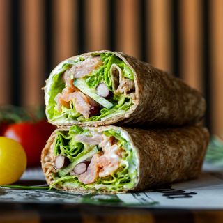 Тортила с риба тон (400гр.)