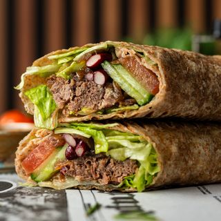 Тортила със Салам “ Милано“ (530гр.)