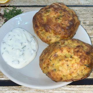 Картофени кюфтета 2 бр с млечен сос - 080296