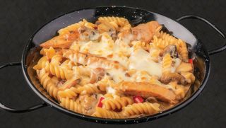 Запечена паста с пиле (390г)