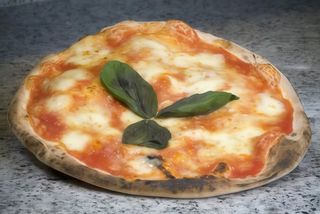 Пица Куатро Формаджо 