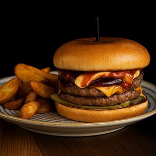 Двоен Чийзбургер (540г)