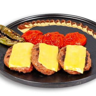 Телешки кюфтета с чедър 