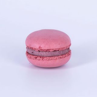 Френски макарон Череша Амарена (15г)