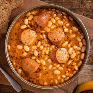 Боб с наденица на скара (350г) 