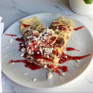 Палачинка със сладко и сирене. (40см.)