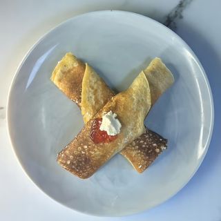 9 Палачинка с крема сирене и сладко