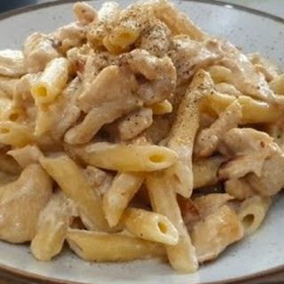 Паста пене с пилешко