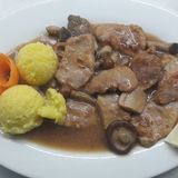 Свинско с горски гъби