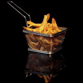 Пресни пържени картофи със сирене (400г)