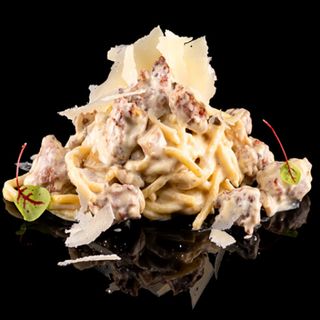 Паста салсиче с фондю от провалоне (400гр)