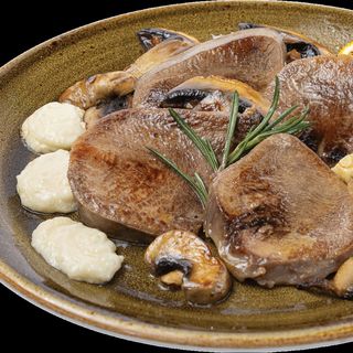 Телешки език в масло с печурки (250гр)