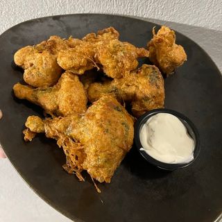 1 Броколи пане с млчен сос 300 г