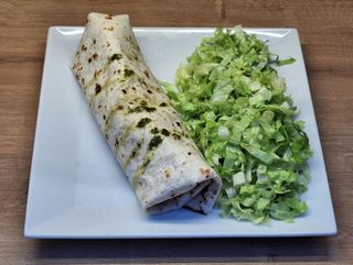 Тортила с пилешко филе