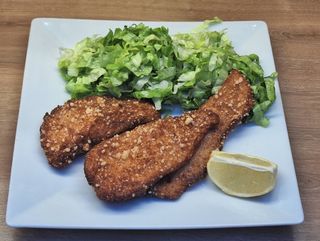 Пилешки филенца с пармезанова коричка