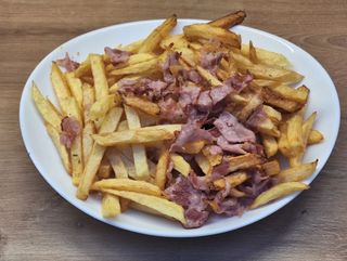 Пържени картофи с бекон и вегета 350 г