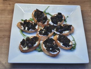 Брускети смукини