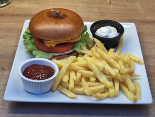 Пилешки бургер