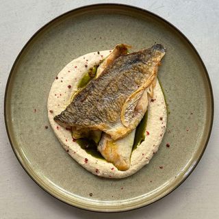 Филе от лаврак с пюре от целина(320г)