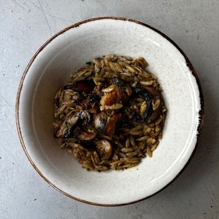 Критарото с горски гъби и масло от трюфел (330г)