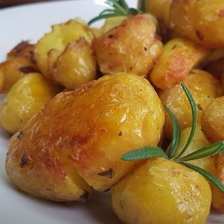 Пресни пържени картофи (200г)