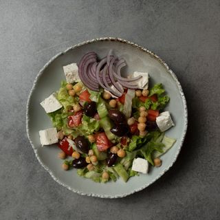 Гръцка салата с нахут (300г)