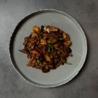 Свинско дърпано с Грейви сос (350г)