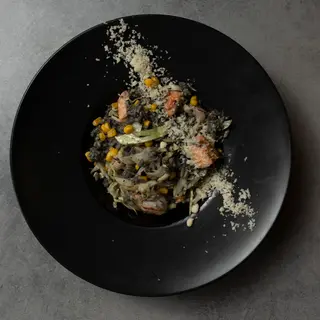Сепия ориз с морски дарове (300г)