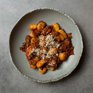 Ньоки със свинско дърпано (350г)