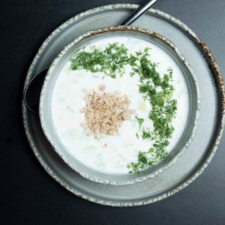 Таратор (330)