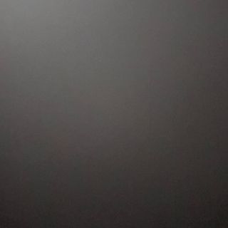 67. Цвърчащо пилешко на плоча със зеленчуци (550г)