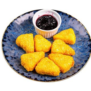 Топени сиренца със сладко от боровинки