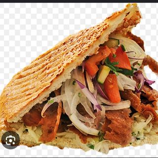 Дюнер в средно хлебче (550г)