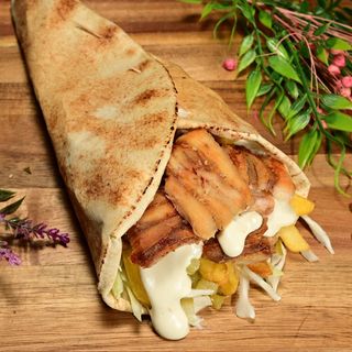 Голям пилешки дюнер с допълнително месо